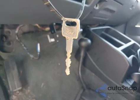 1992 Ford F250 из США, поврежденный, VIN 1FTHX26H4NKA07228